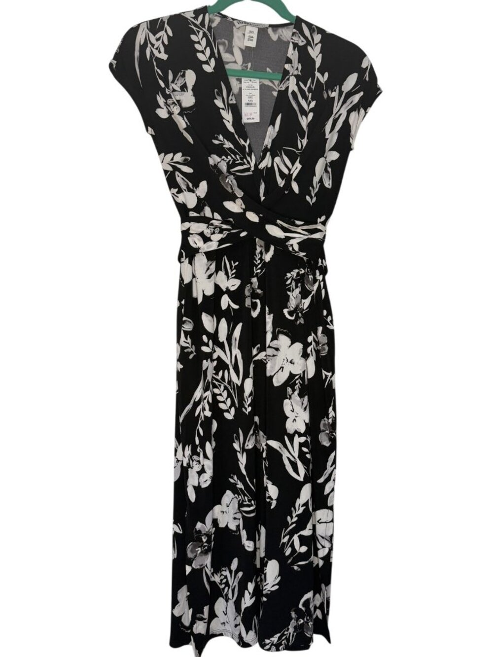White House Black Market Size XXS Black White Floral Print Wrap Midi Dress Cap S